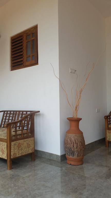 Sunhill Lake Tourist Rest Anuradhapura Bagian luar foto